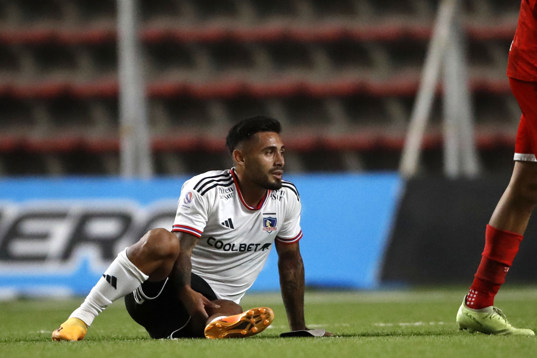 Marcos Bolados salió lesionado ante La Calera y preocupa a Colo Colo de cara al duelo con Boca Juniors