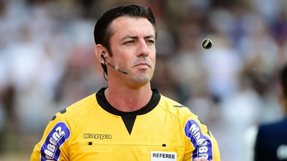 Brasileño Raphael Claus dirigirá el duelo de Colo Colo y Boca Juniors en la Libertadores