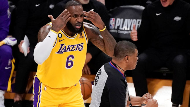 Los Angeles Lakers humillaron a Memphis Grizzlies y accedieron a las semis de la Conferencia Oeste