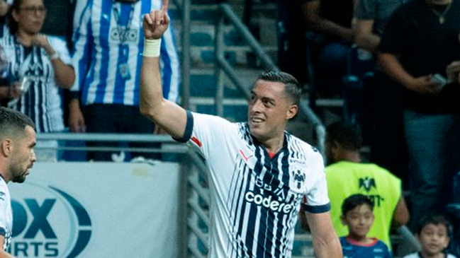 Funes Mori anotó un “hat-trick” para goleada de Monterrey sobre Pumas