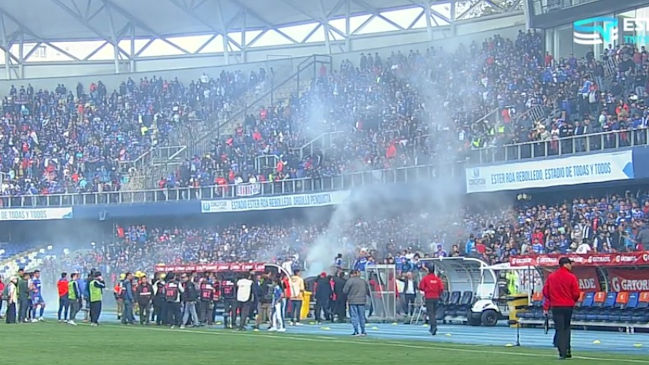 El clásico universitario se suspendió debido a incidentes protagonizados por hinchas de la U