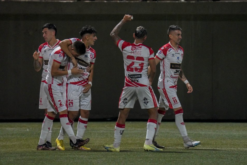 Copiapó celebró por primera vez en casa en el Campeonato tras dominar a Coquimbo