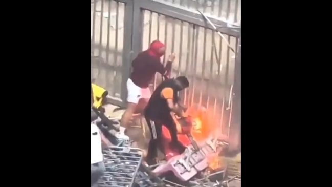 Un sujeto sacó una motosierra en graves incidentes en un partido de fútbol