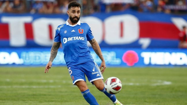 Futbolista de U. de Chile Luis Felipe Gallegos se tituló como director técnico