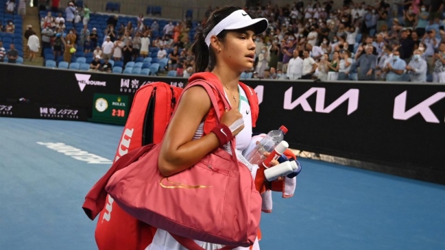 Emma Raducanu se perderá Roland Garros y Wimbledon para someterse a una triple operación