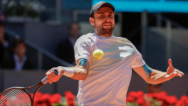 Karatsev eliminó al chino Zhang y avanzó a semifinales en Madrid