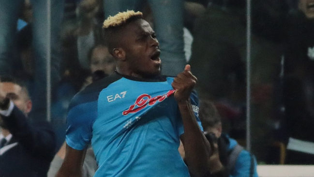 Victor Osimhen coronó su tremenda temporada impulsando el empate que le dio el título a Napoli