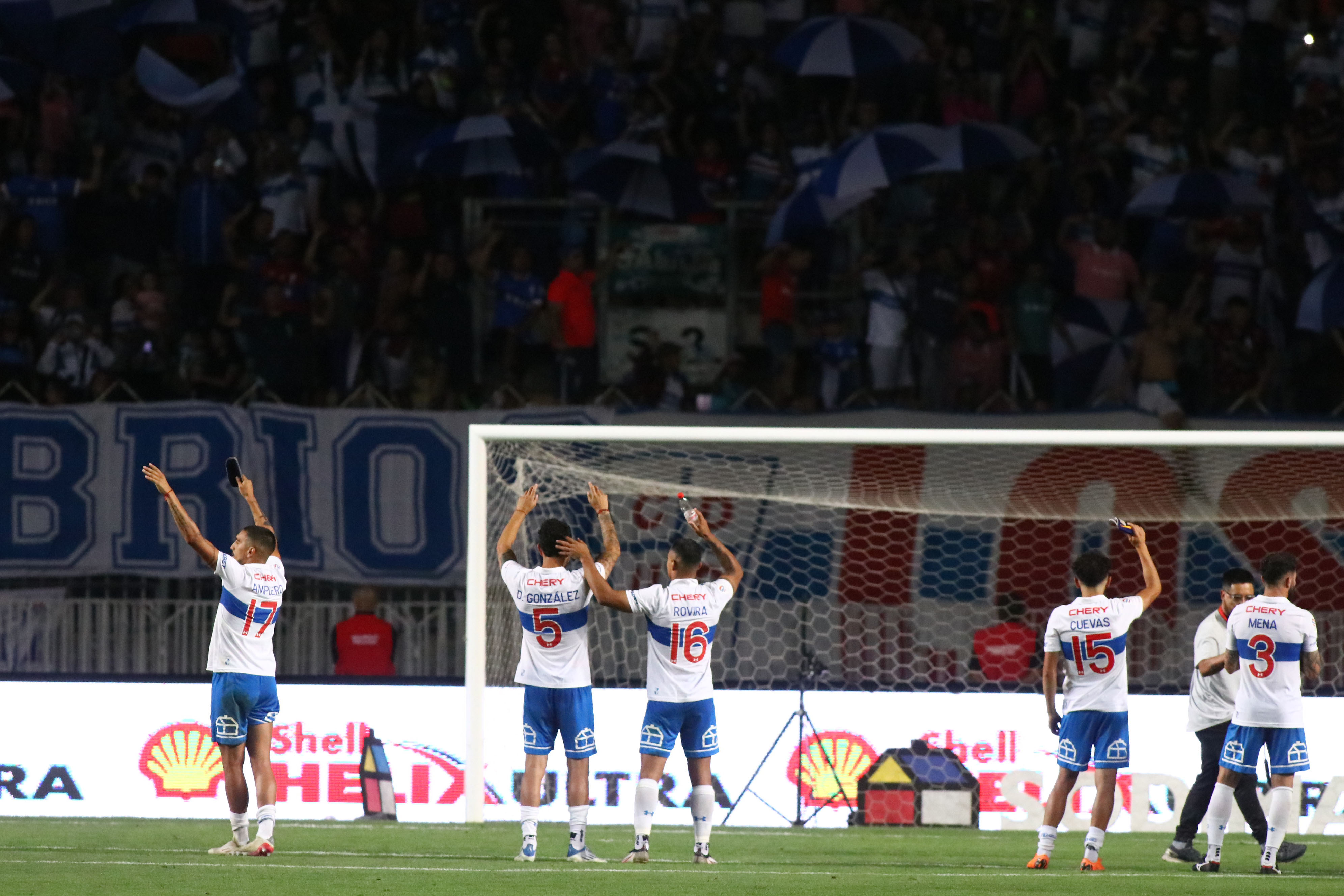 Universidad Católica analiza ser local en Rancagua para el duelo ante Huachipato