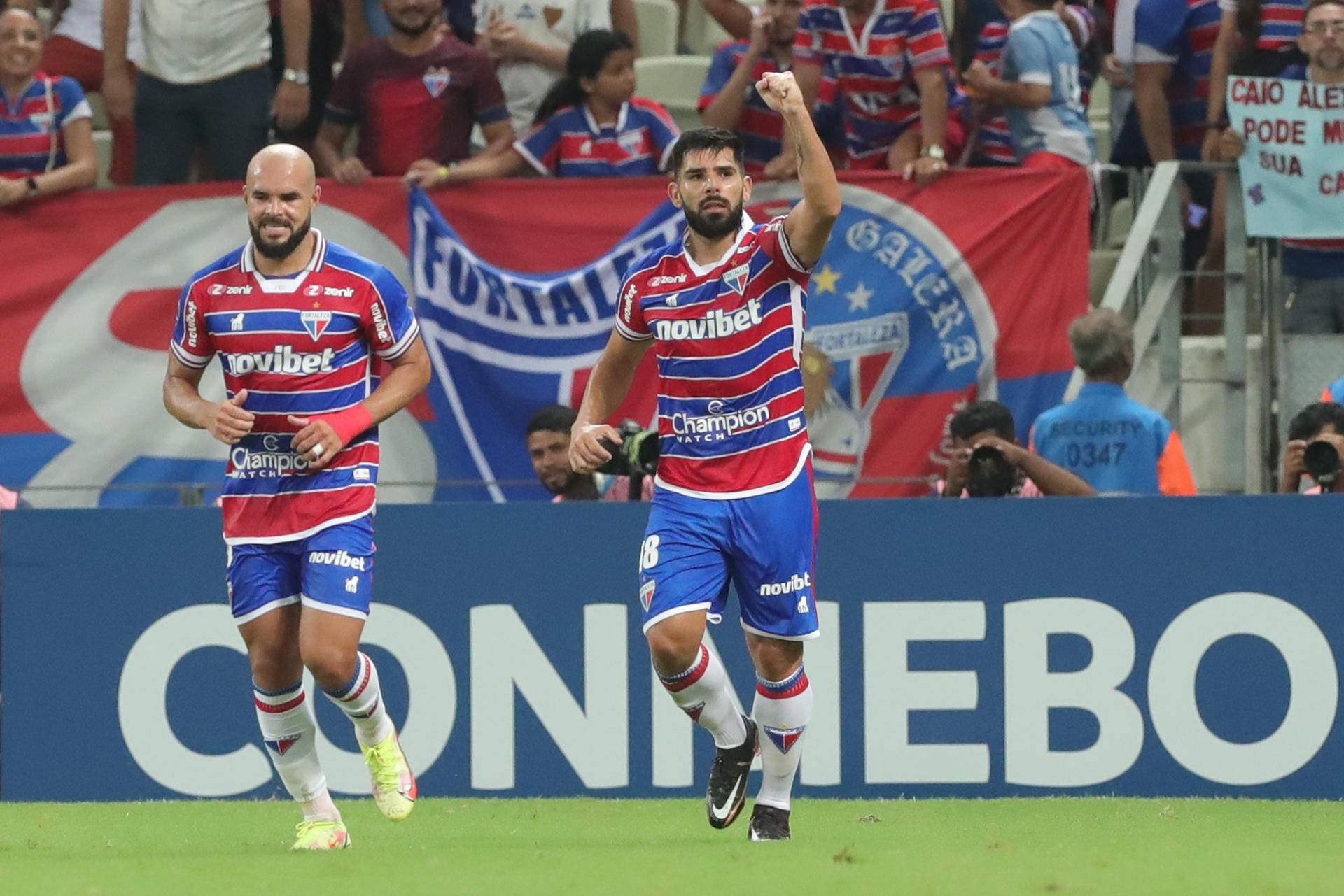 Fortaleza aplastó a Estudiantes de Mérida y lidera con campaña perfecta el grupo de Palestino