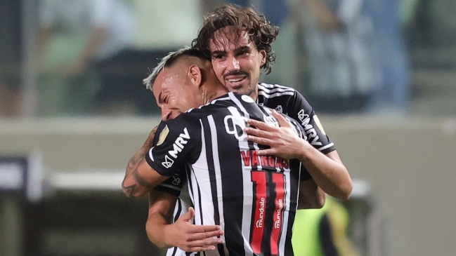 Presidente de Atlético Mineiro: Vargas falla goles, pero hay que tener paciencia y no criticar