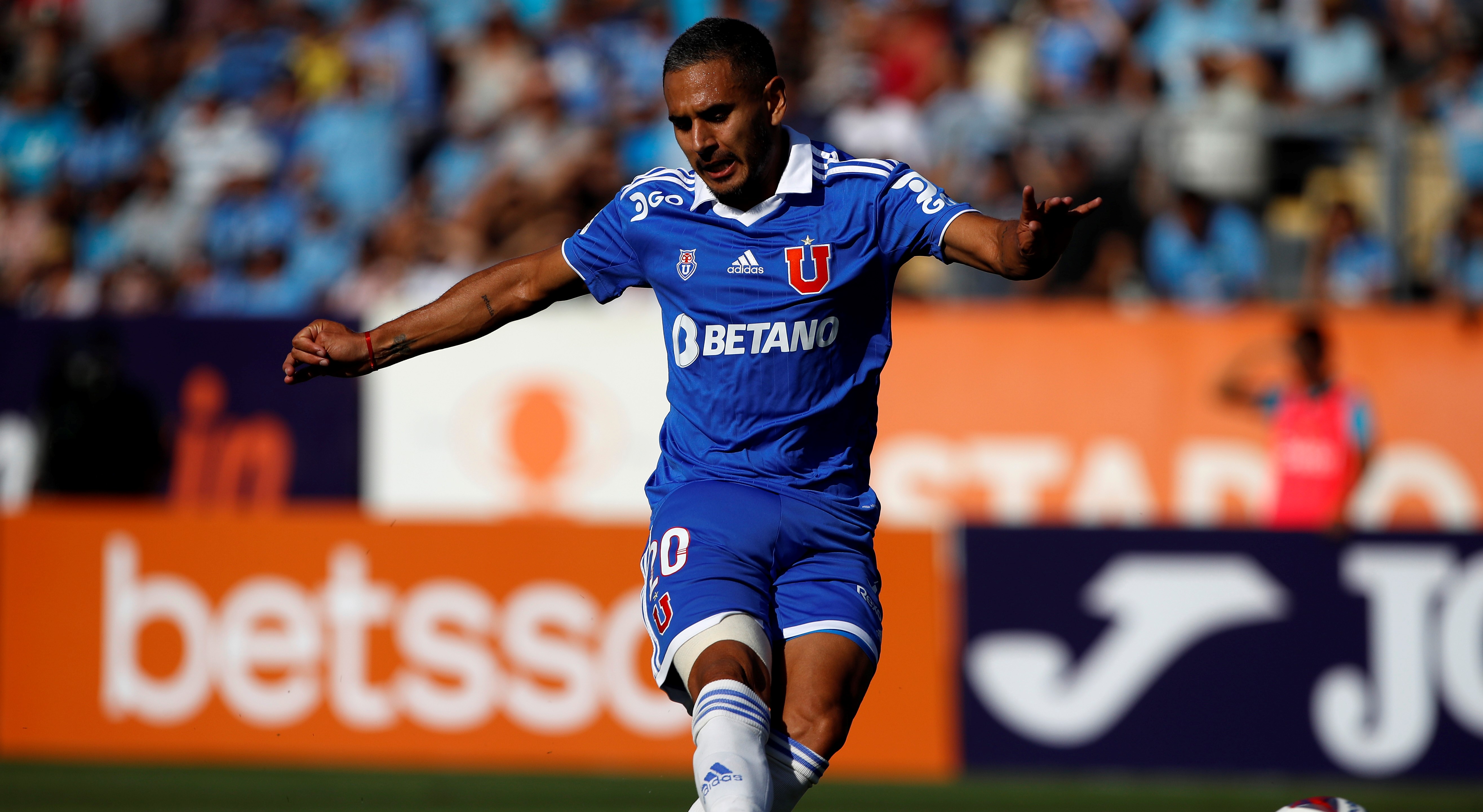 Federico Mateos quedó descartado en la U para el duelo contra Coquimbo Unido