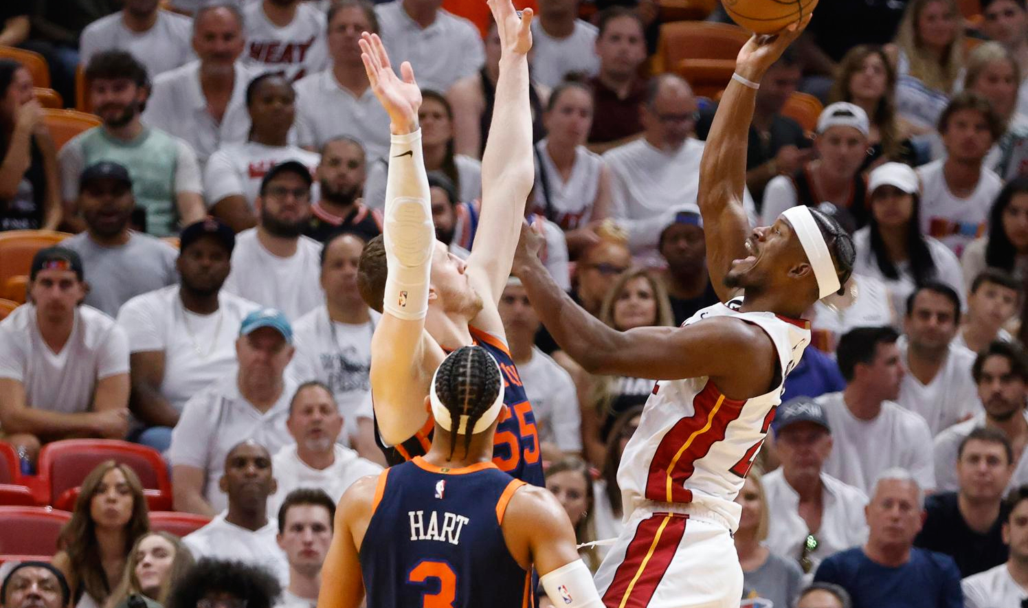 Miami Heat tomó ventaja ante New York Knicks en las semis del Este de la mano de Jimmy Butler
