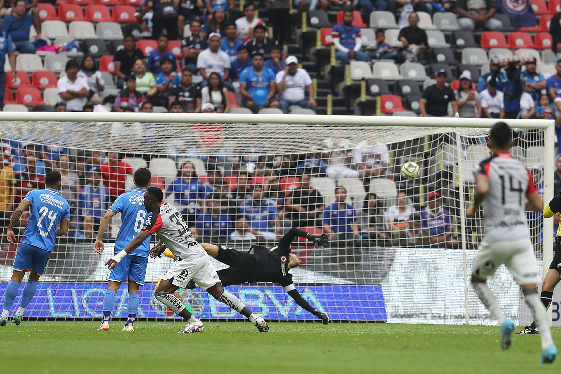 Atlas dejó sin liguilla a Cruz Azul de Iván Morales en el Clausura de México