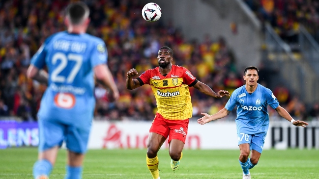 Exárbitro francés expresó su punto de vista sobre polémico gol anulado a Alexis Sánchez