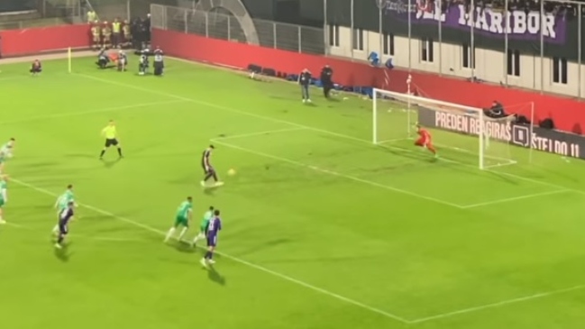 Futbolista falló un penal a lo Panenka en el último minuto y su equipo perdió una final