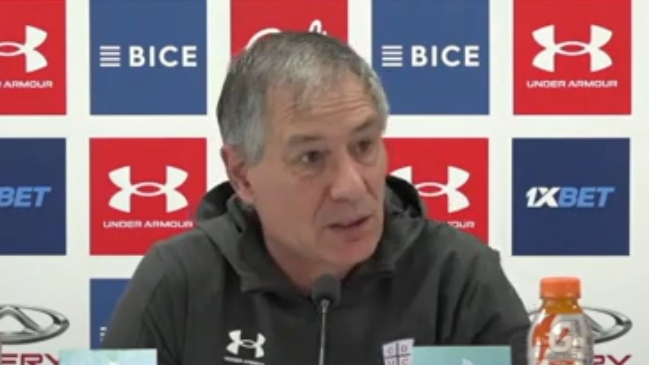 Ariel Holan: Alexander Aravena está cada vez más sólido, más maduro en su juego