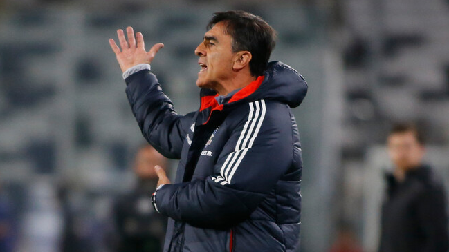 Quinteros: No terminamos jugando como esperamos, pero el equipo ya muestra lo que quiero