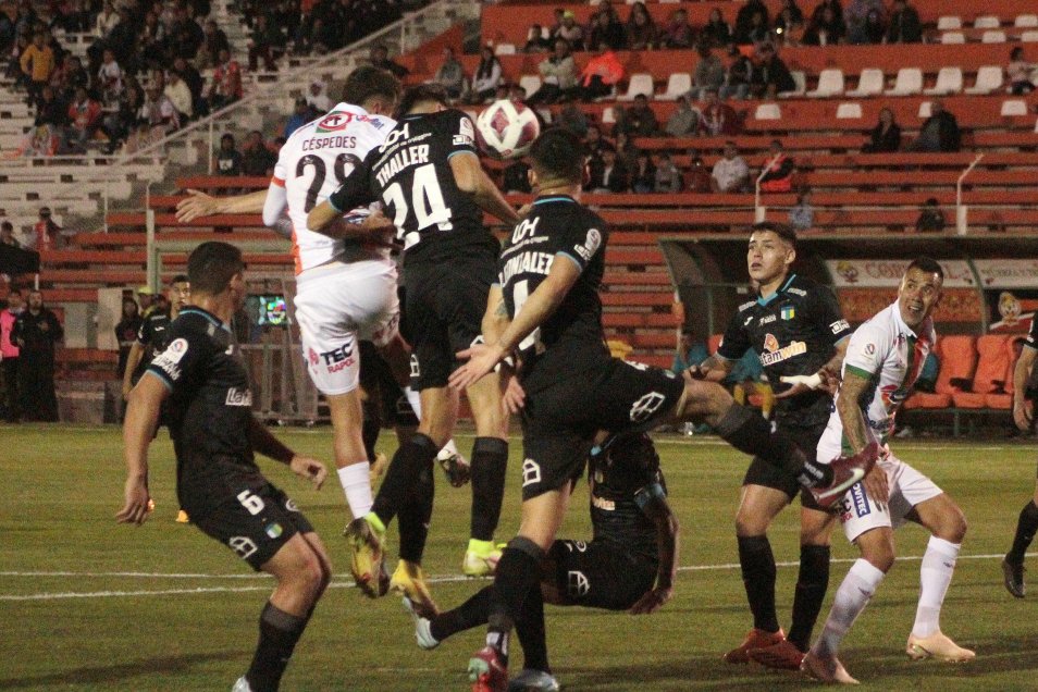 Waterman le dio el triunfo al líder Cobresal ante O’Higgins y se acercó a la cima de los goleadores