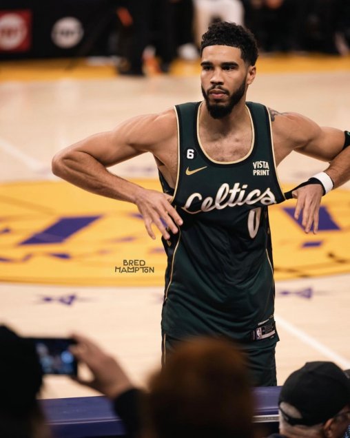 Joel Embiid encabeza el quinteto estelar del año en la NBA