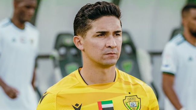 Felipe Gutiérrez brilló al marcar un gol olímpico en aplastante triunfo de Al Wasl sobre Khor Fakkar