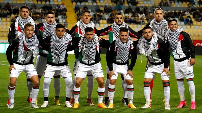 Palestino conmemoró el Día del Kuffiyeh en su visita a Everton