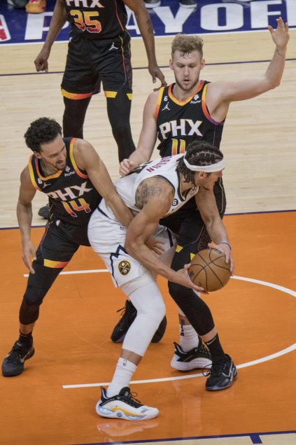 Denver Nuggets aplastó a Phoenix y selló su pasó a la final del Oeste en la NBA