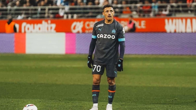 Alexis: Estuve en Manchester, Arsenal, Barcelona y en Italia, pero la afición de Marsella es única