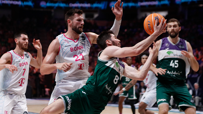 Chileno Sebastián Herrera aportó en triunfazo de Bonn por la Final a Cuatro de la Champions FIBA