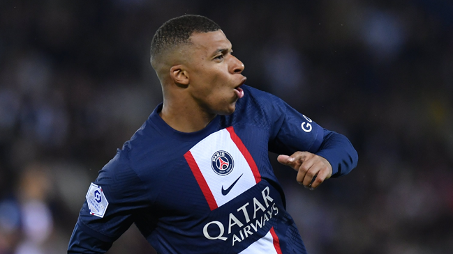Kylian Mbappé se matriculó con un doblete en la goleada de PSG sobre Ajaccio
