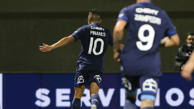 César Pinares puso la cuarta conquista de la UC en Copiapó con un golazo al ángulo