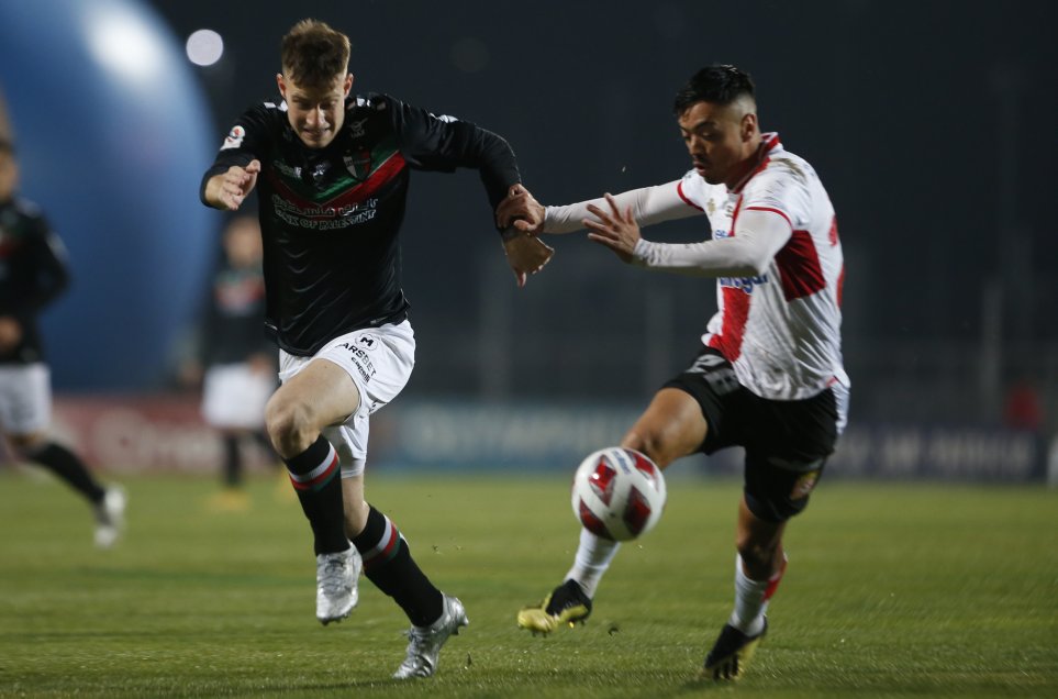 Agustín Farías fue el salvador de Palestino en el triunfo ante Curicó Unido