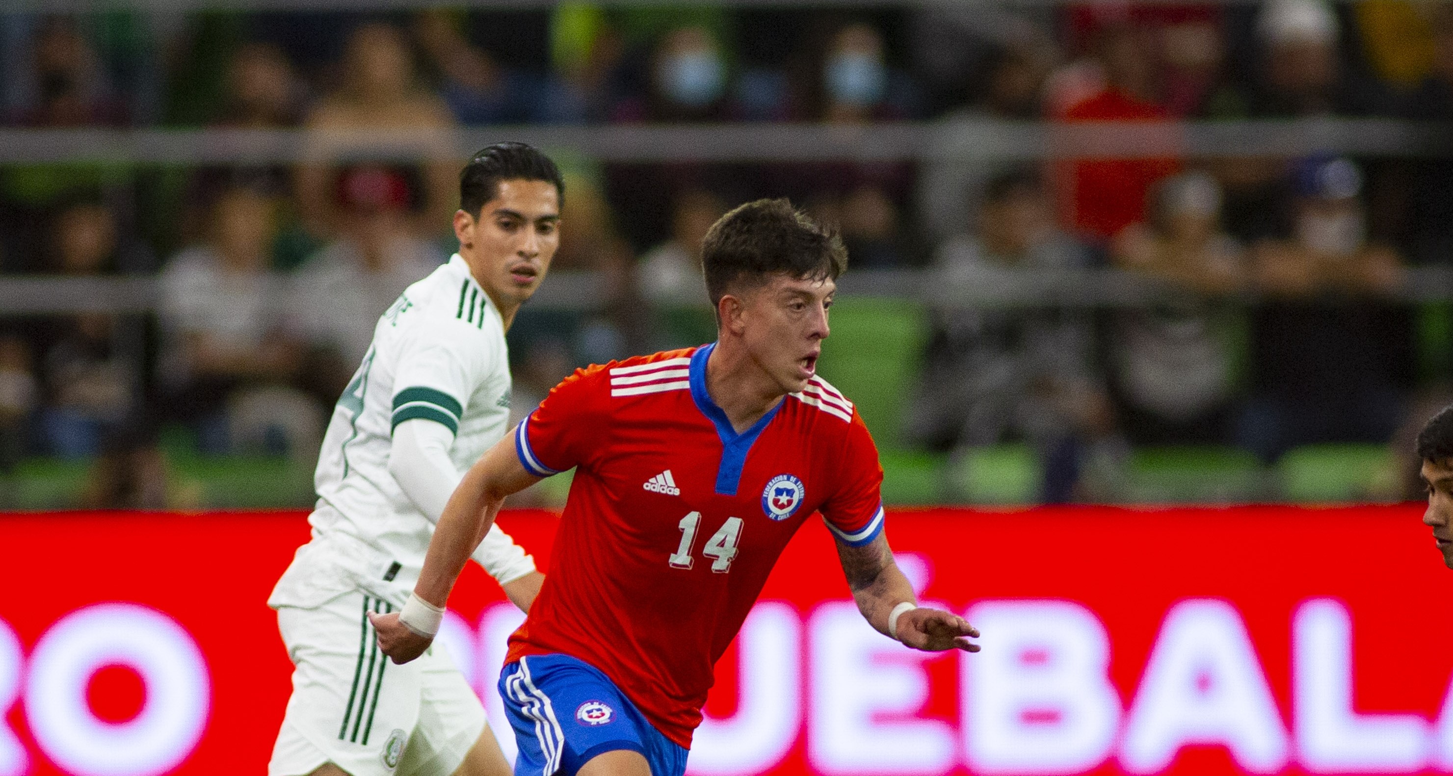 Pablo Parra está en la carpeta de Colo Colo para los fichajes del segundo semestre