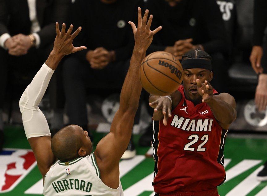 Miami Heat sorprendió a los Celtics en Boston y tomó ventaja en la final de la Conferencia Este
