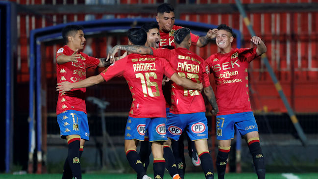 “Debemos seguir escribiendo esta historia con letras doradas”: El saludo de Unión Española en su aniversario 126