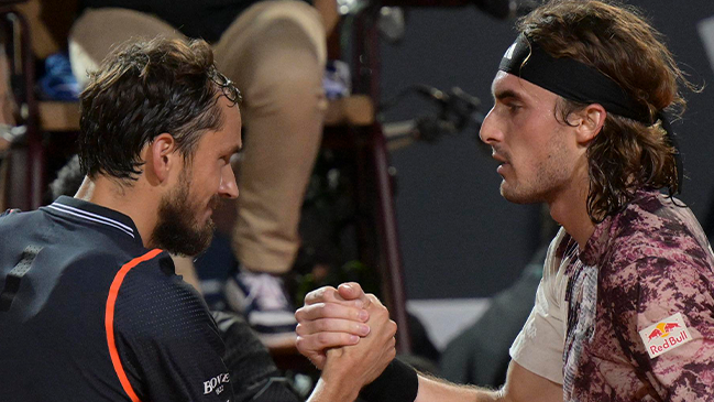 Medvedev entró a la final en Roma tras gran victoria sobre Tsitsipas