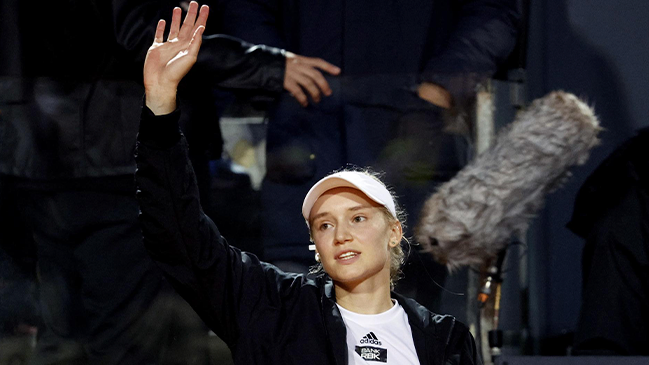 Rybakina se proclamó campeona en Roma tras el abandono de Kalinina