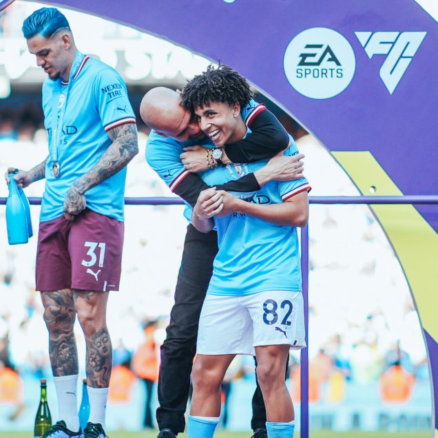 ¡Levantaron el trofeo! Los festejos de Manchester City por su noveno título de la Premier League