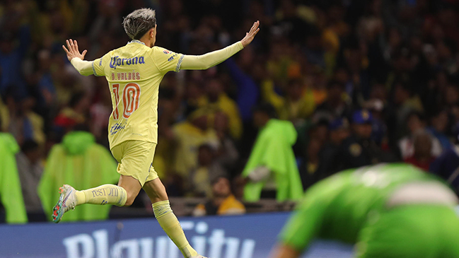 Diego Valdés brilló con bello gol en caída de América a manos de Guadalajara