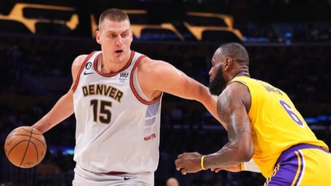 Jokic volvió a hacer un triple-doble en victoria decisiva de Nuggets ante Lakers
