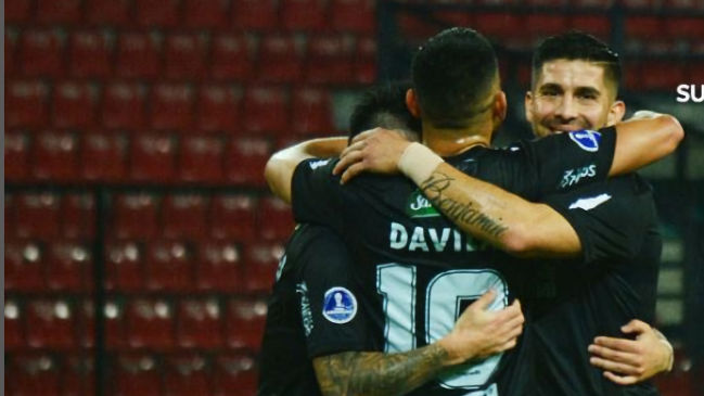 Con Carrasco inspirado y un golazo de Barticciotto: Los tantos de Palestino a Estudiantes de Mérida