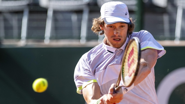 Nicolás Jarry dio otro golpe al vencer a Alexander Zverev y se instaló en la final de Ginebra