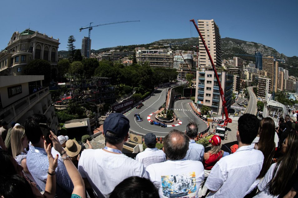 Las espectaculares imágenes que dejó la jornada de prácticas en el tradicional GP de Mónaco