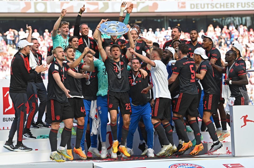 Neuer lideró la efervescencia de Bayern Munich tras ganar su undécima Bundesliga seguida