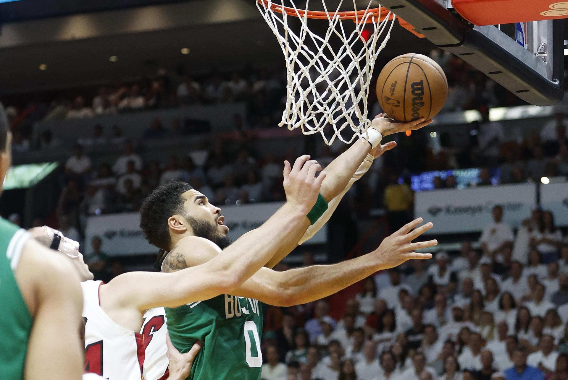 ¡De infarto! Boston Celtics igualó la serie con Miami Heat y jugarán el séptimo partido en la final del Este