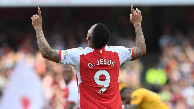 Xhaka y Gabriel Jesus comandaron goleada de Arsenal a Wolves en el final de la Premier