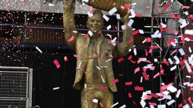 Impulsor de estatua de Gallardo y polémica por el “bulto”: Algunos me dicen que debería ser más grande