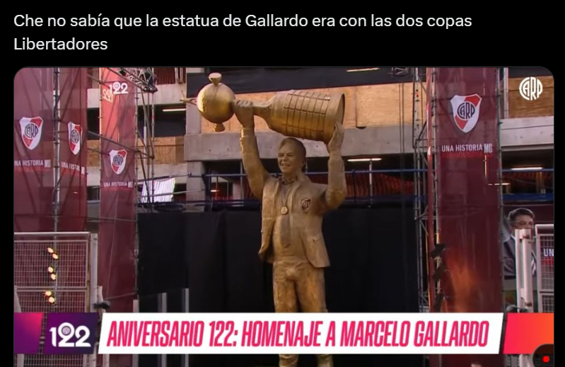 Los memes por el “bulto” de la estatua de Marcelo Gallardo en Argentina