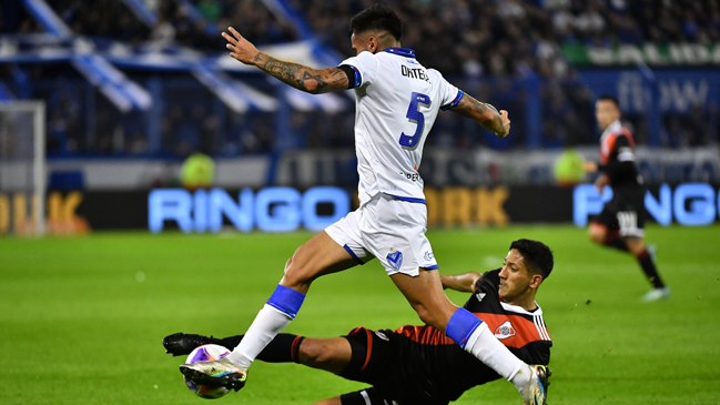 Lucas Pratto encendió a Vélez con un gol en la igualdad ante River Plate