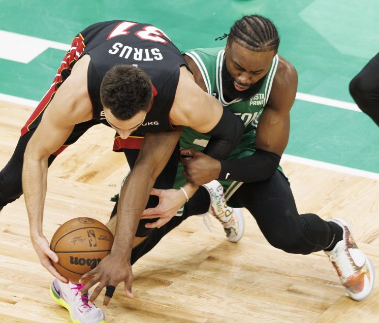 Miami Heat se cobró revancha en Boston y alzó su séptimo titulo en la Conferencia Este