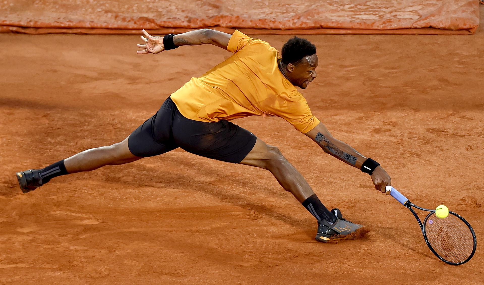 Gael Monfils se bajó de Roland Garros un día después de su épica remontada